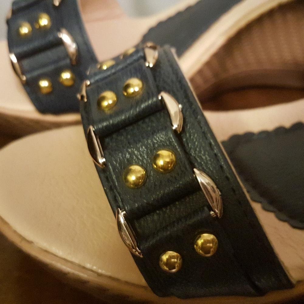 Navy Wedge sandal
